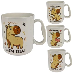 Caneca de plástico 450ml capivara na caixinha
