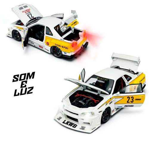 Carro de metal com som e luz Nissan 21cm