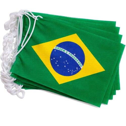 Copa bandeira do Brasil varal 14x21x2,7 metros poliester Copa bandeira do Brasil varal 14x21x2,7 metros poliester