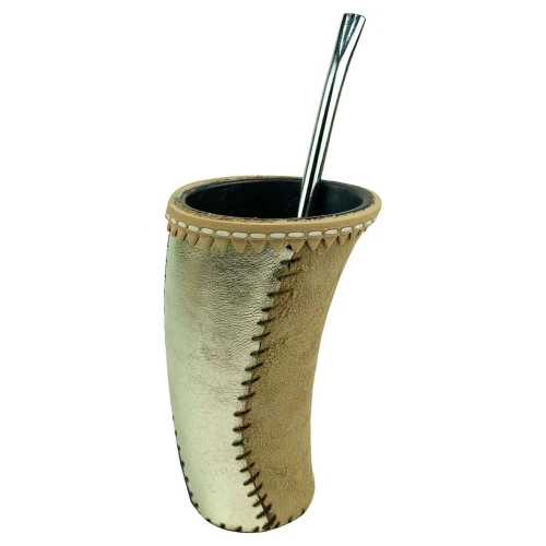 Cuia para chimarrão tereré chifre em couro com bomba Belmate