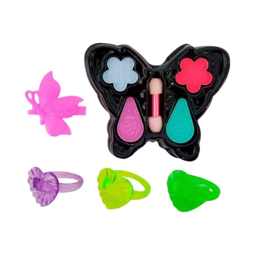 Maquiagem para boneca e bijuteria fashion